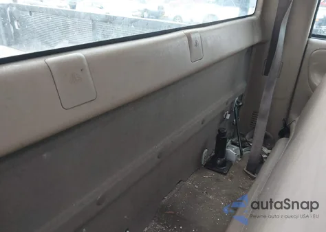 2002 Toyota Tundra из США, поврежденный, VIN 5TBJN32142S249116